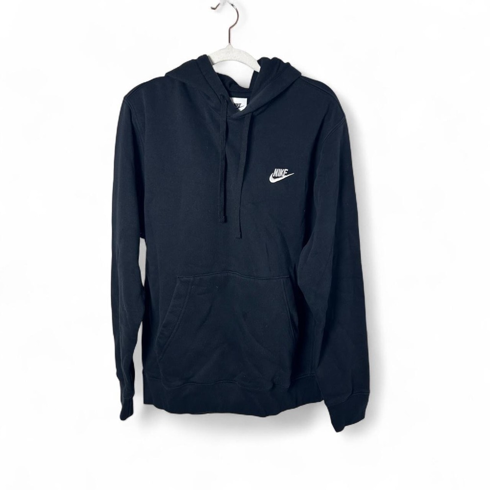 Nike black hoodie with white logo, size M #swoosh #athletic